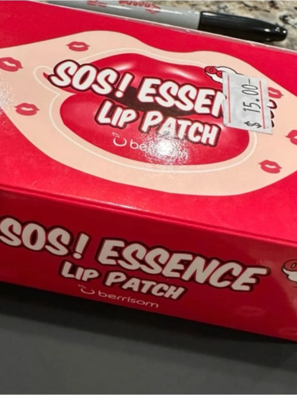 berrisom SOS! Essence Hydrogel Lip Patch Moisturizing Soothing for Dry Lips